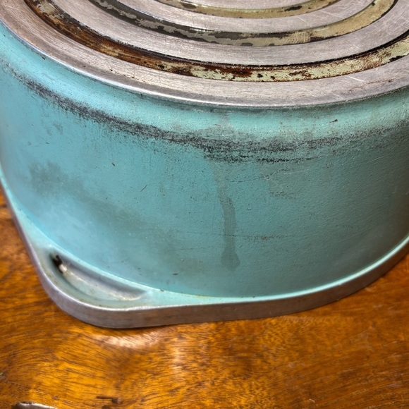 Set of 2 vintage torquoise/ teal Club cast aluminum cookware - Picture 13 of 15